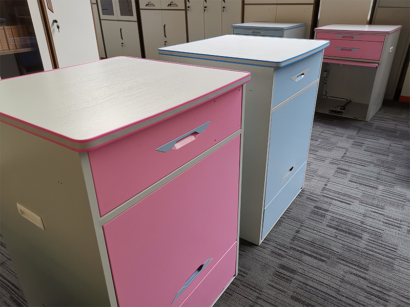 如何選擇優(yōu)質(zhì)陪護(hù)床生產(chǎn)廠家？豐龍定制服務(wù)讓您放心